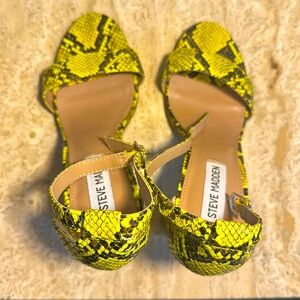 Steve Madden snake sandal